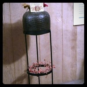 Metal decorative pot holder. (Or other)