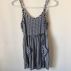 Checkered minidress with pockets