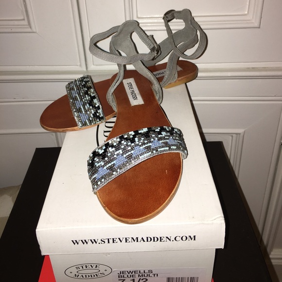 FINAL PRICE* Steve Madden grey sandal with beading - Picture 1 of 2