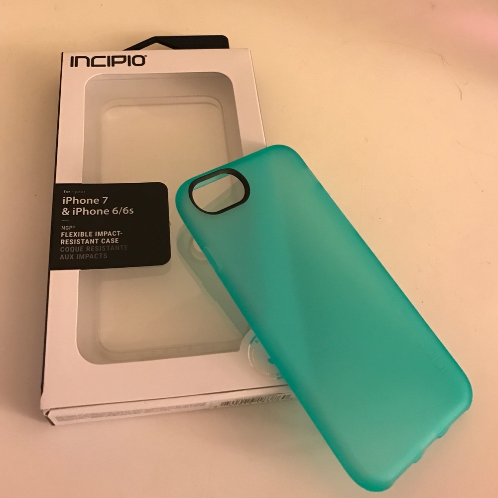 Turquoise Incipio ngp flexible iPhone case 7/6/6s