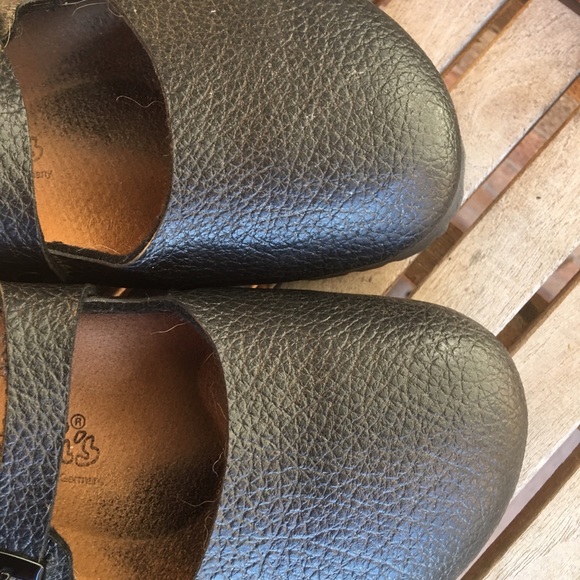 ❤️SOLD❤️Ladies Birki's by Birkenstock Black Clog - Picture 5 of 7