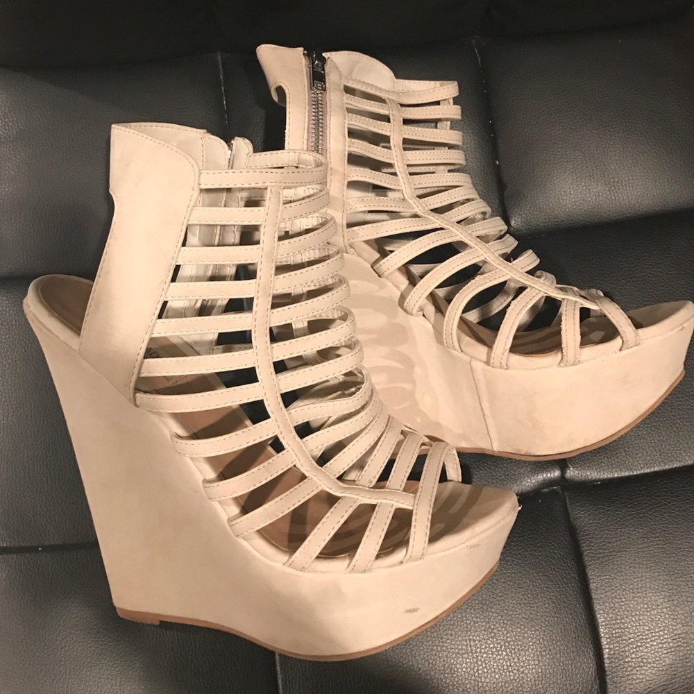 Sexy Steve Madden wedges