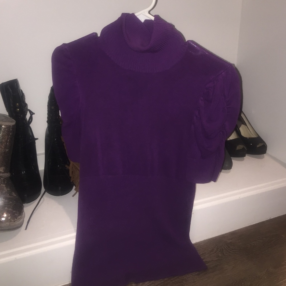 Bebe short sleeve thin sweater