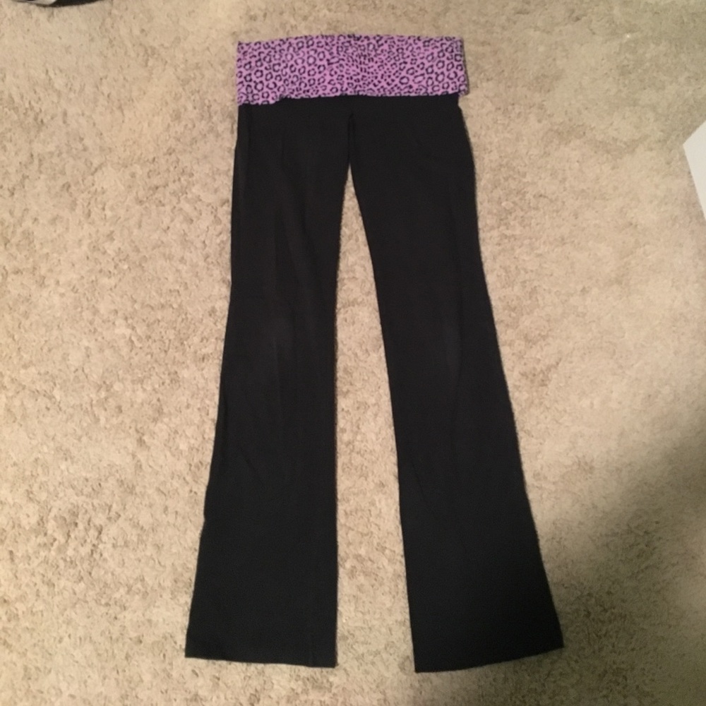 PINK yoga pants