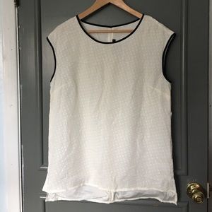 ST. JOHN Ivory Sleeveless Blouse