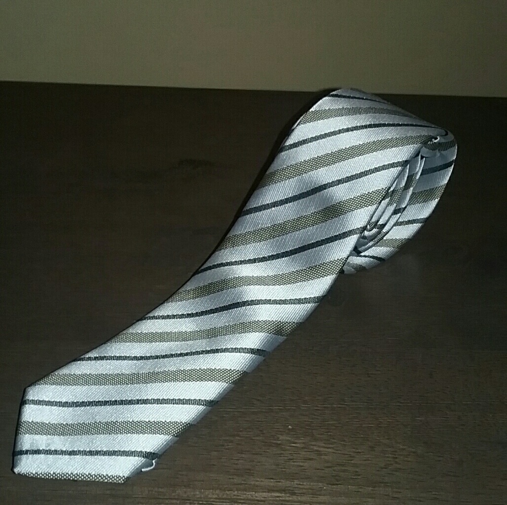 British style neck tie
