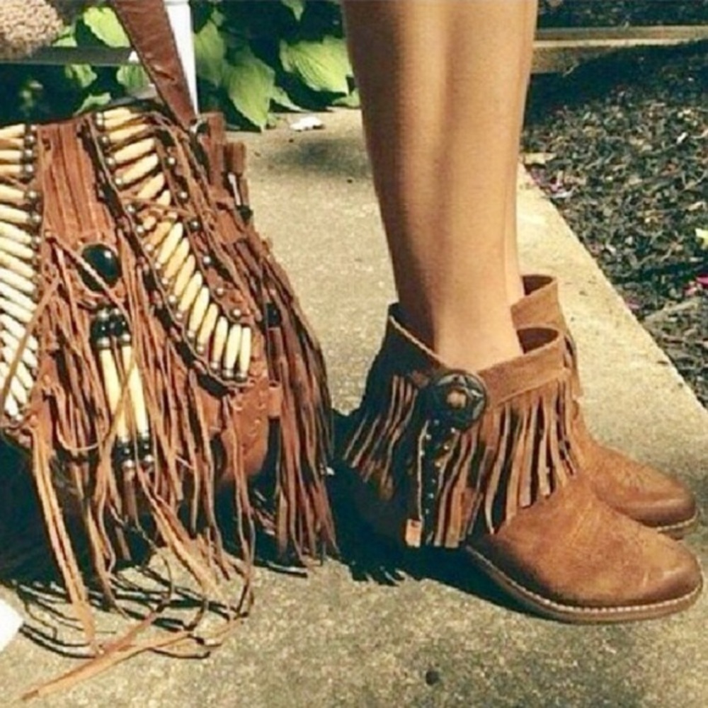 Sam Edelman Sidney concho fringe boot
