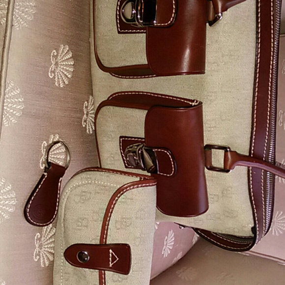 Dooney & Bourke Handbags - Dooney and Bourke Leather Trim Pocket Tote w/Gift