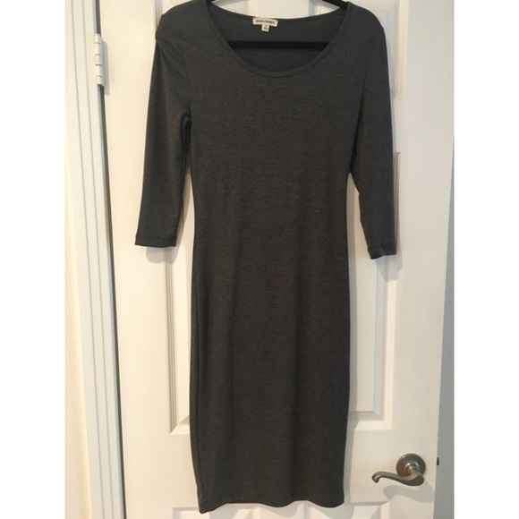 CLEARANCE! 3/4 Sleeve Bodycon Midi Dress - Picture 5 of 6