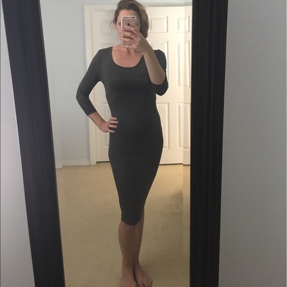 CLEARANCE! 3/4 Sleeve Bodycon Midi Dress - Picture 6 of 6