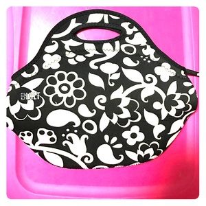 Built black, white and pink lunch bag