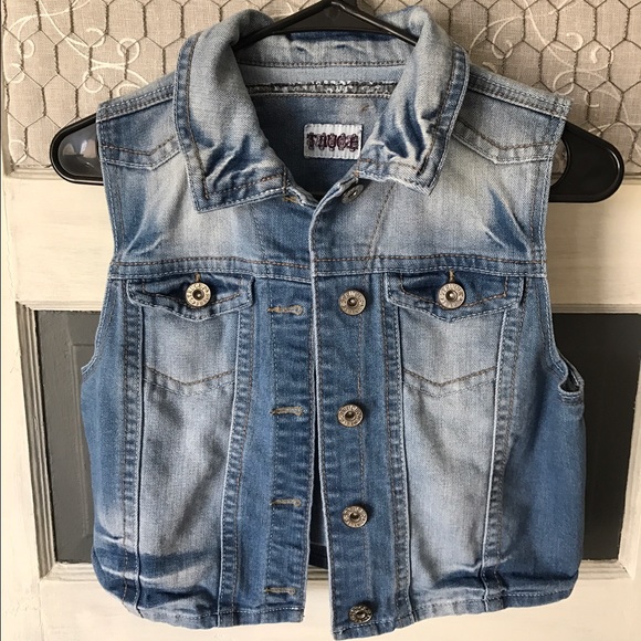 Sleeveless Jean Jacket - Picture 1 of 2