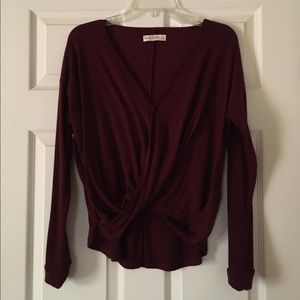 Perfect v-neck Abercrombie sweater