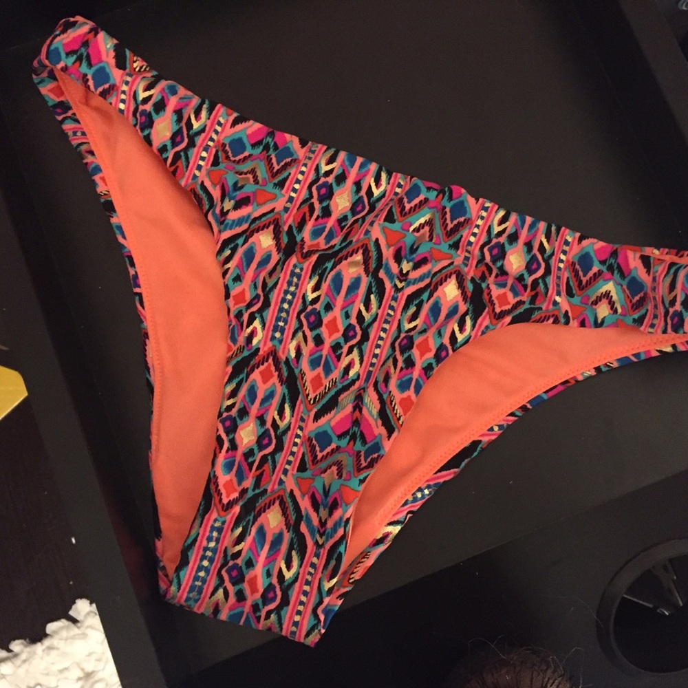 NEW never worn M