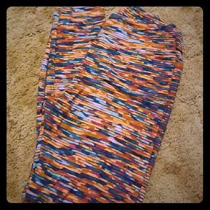 OS Lularoe leggings