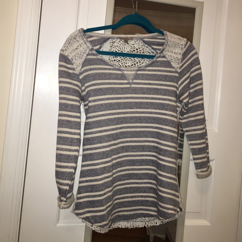 Guess back cutout sweater