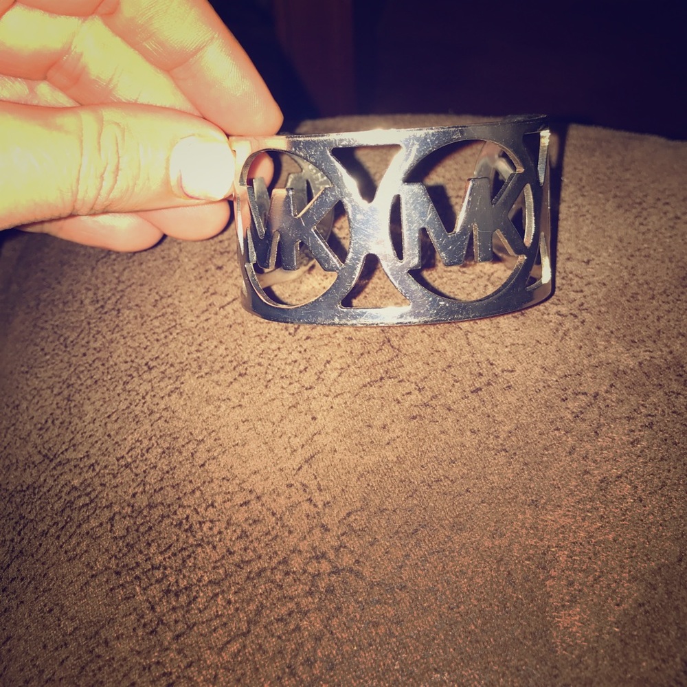 Cuff braclet MK