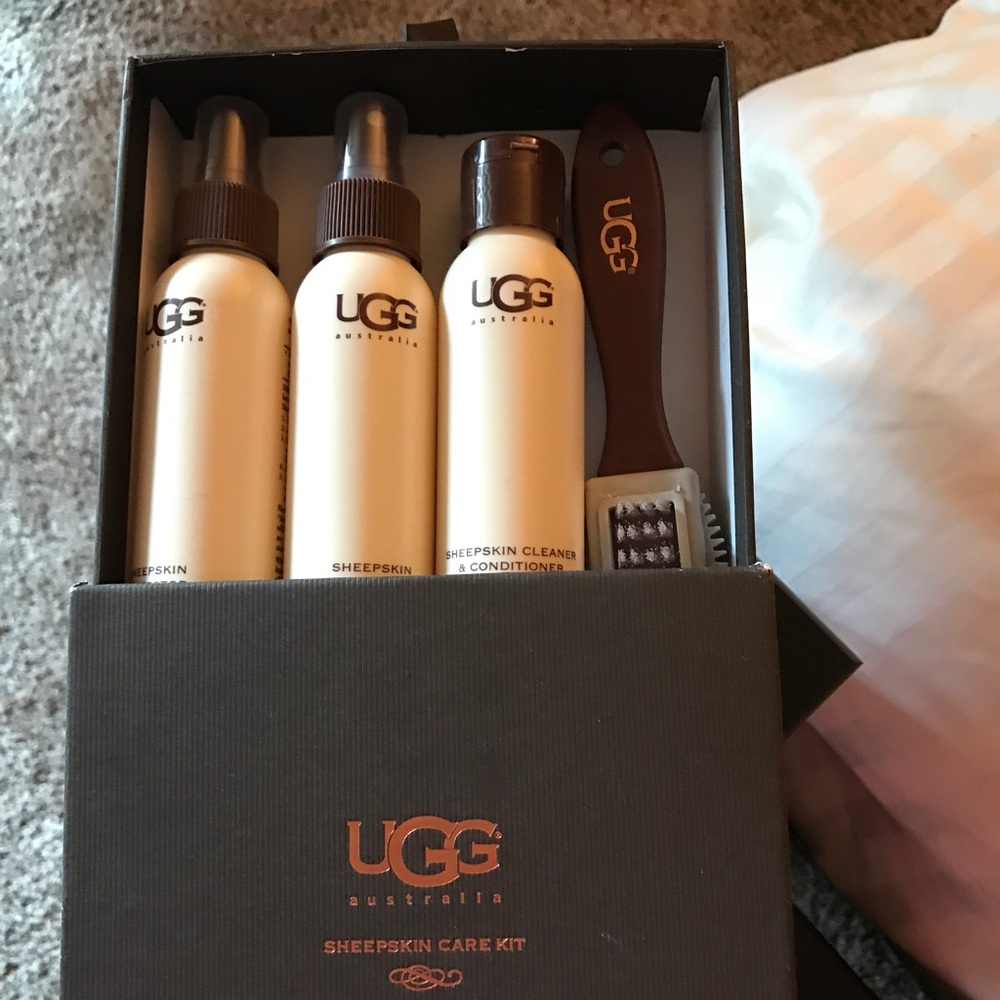 UGG! Sheepskin care kit