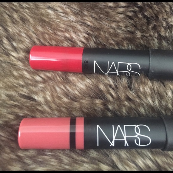 NARS VELVET MATTE LIP PENCILS - Picture 2 of 3