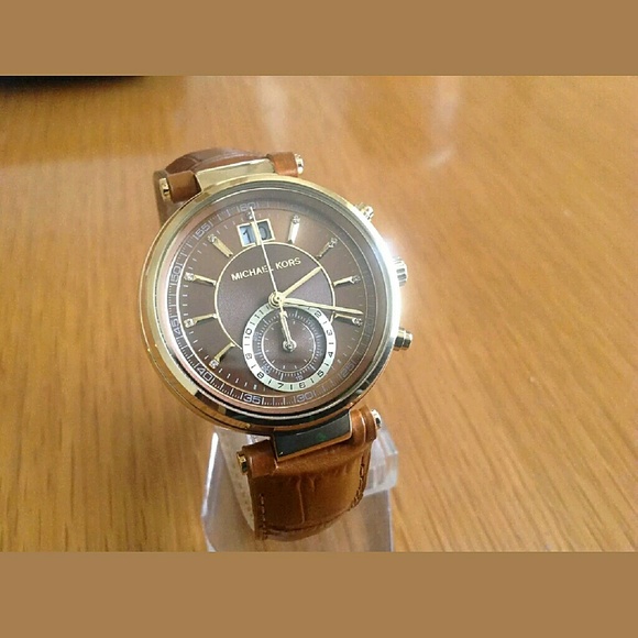 NWT Michael Kors Sawyer sun ladies watch - Picture 4 of 4