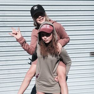 Meet your Posher, Chloe