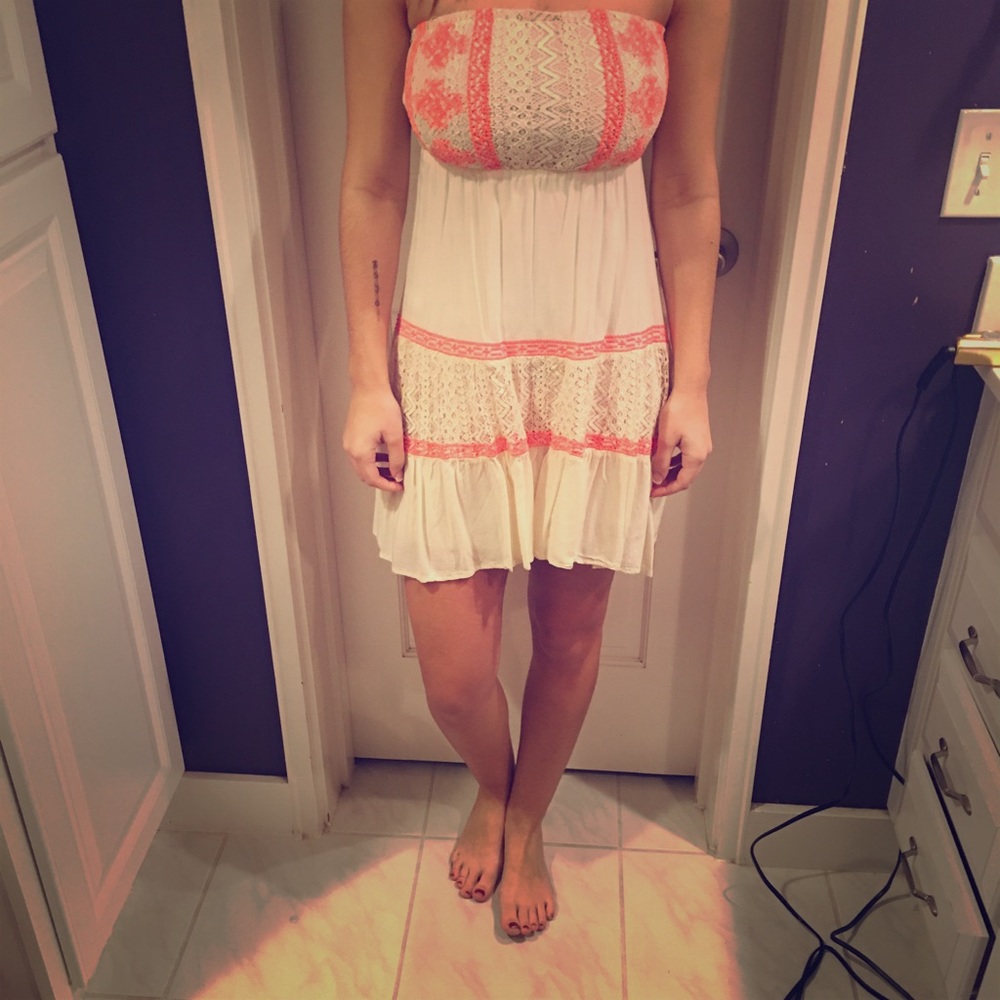 BKE Buckle lace and coral summer dress