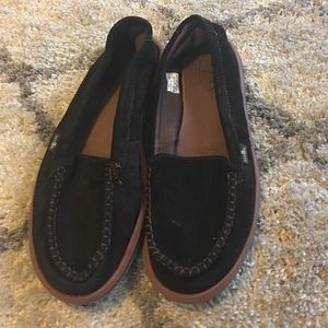 Sanuk size 10