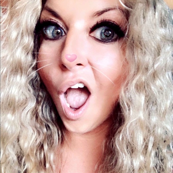 Meet your Posher. - Picture 2 of 2