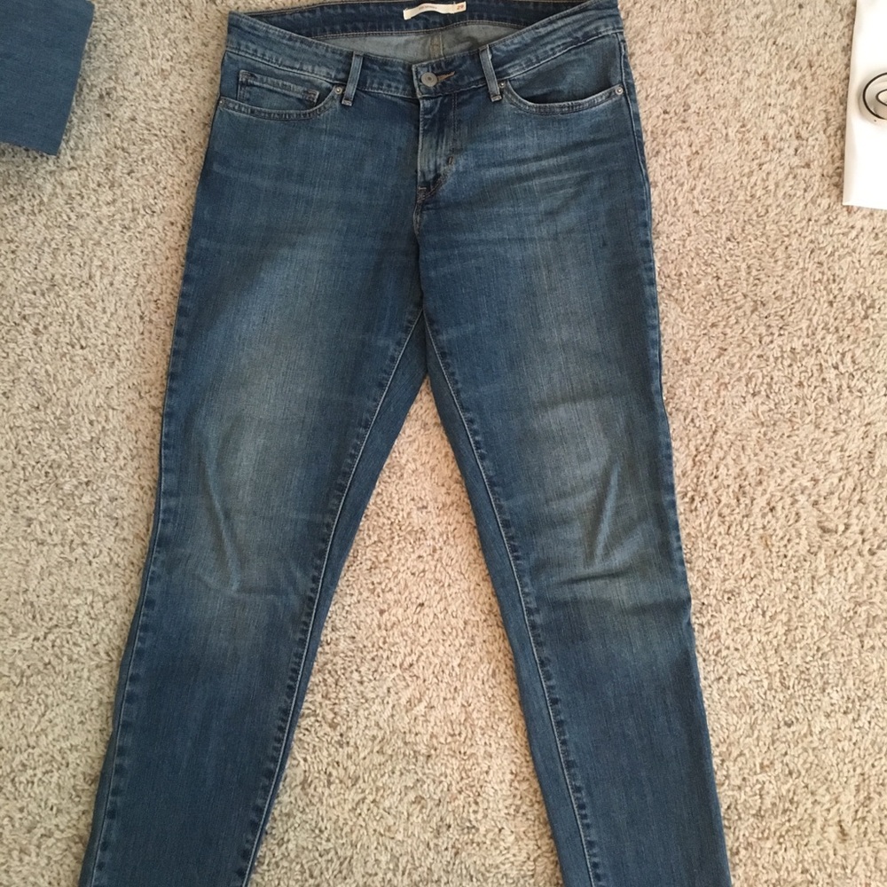 Levi's 711 skinny jeans