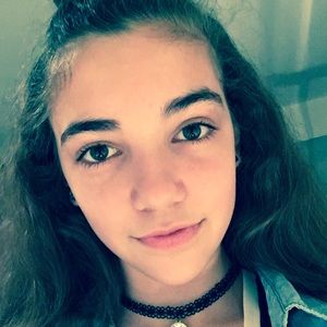 Meet your Posher, Ariana