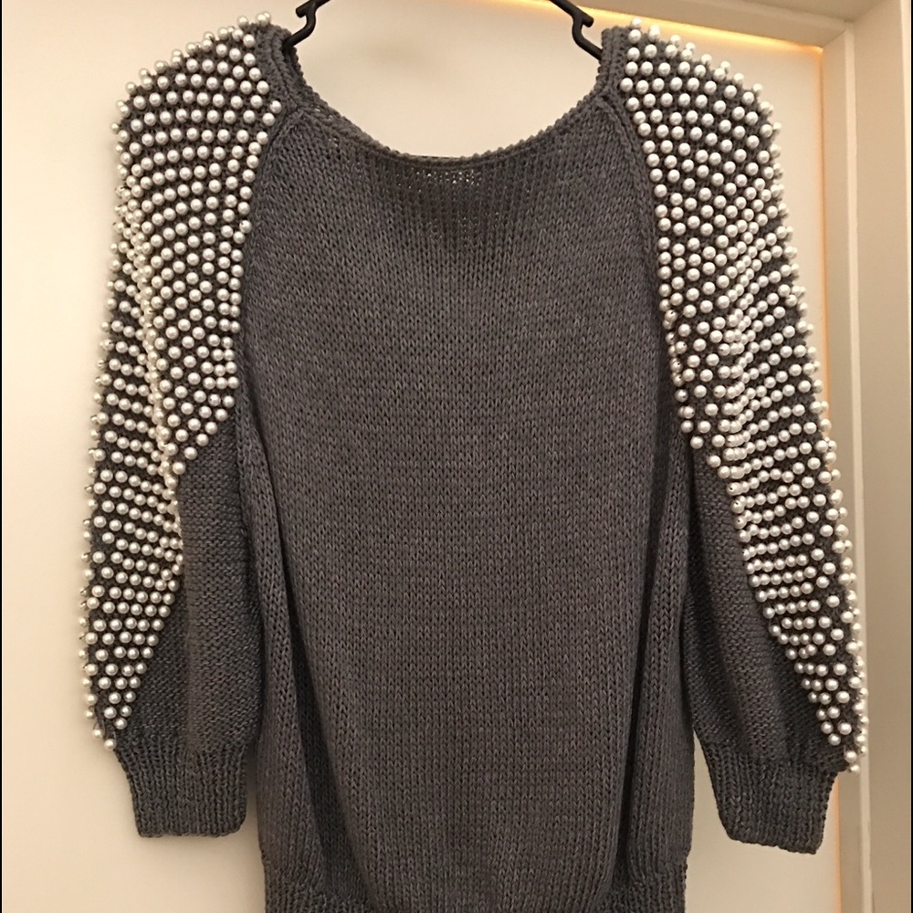 Vintage heather grey sweater with pearls