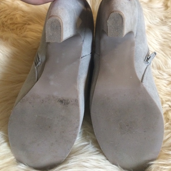 Heeled side zip Booties - Picture 3 of 4