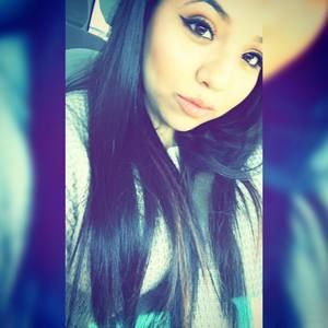 Meet your Posher, Perla