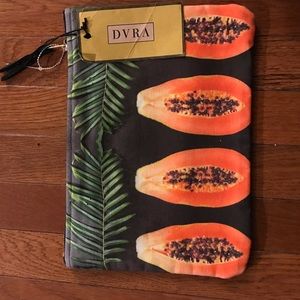 DVRA clutch NWT