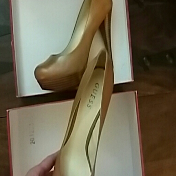 *GUESS Light Brown Leather Pumps Adriena2 - Picture 4 of 4
