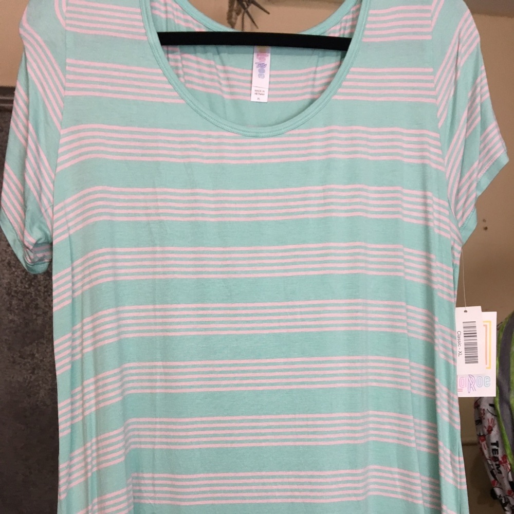 LuLaRoe Classic T