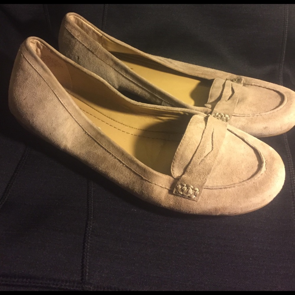 Nine West flats