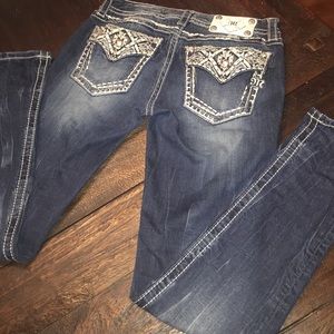 Miss Signature Ankle Skinny.  Size 28 Buckle jeans
