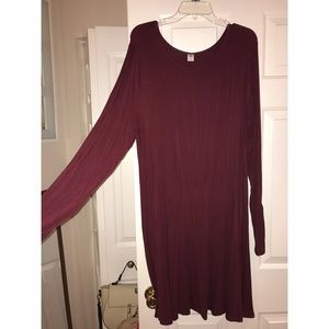 Maroon long sleeve dress