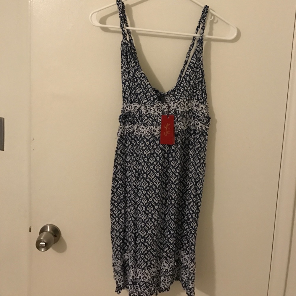 🆕Tigerlily / Blue & White Short Summer Dress