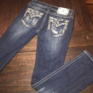 Miss Signature Straight Distress