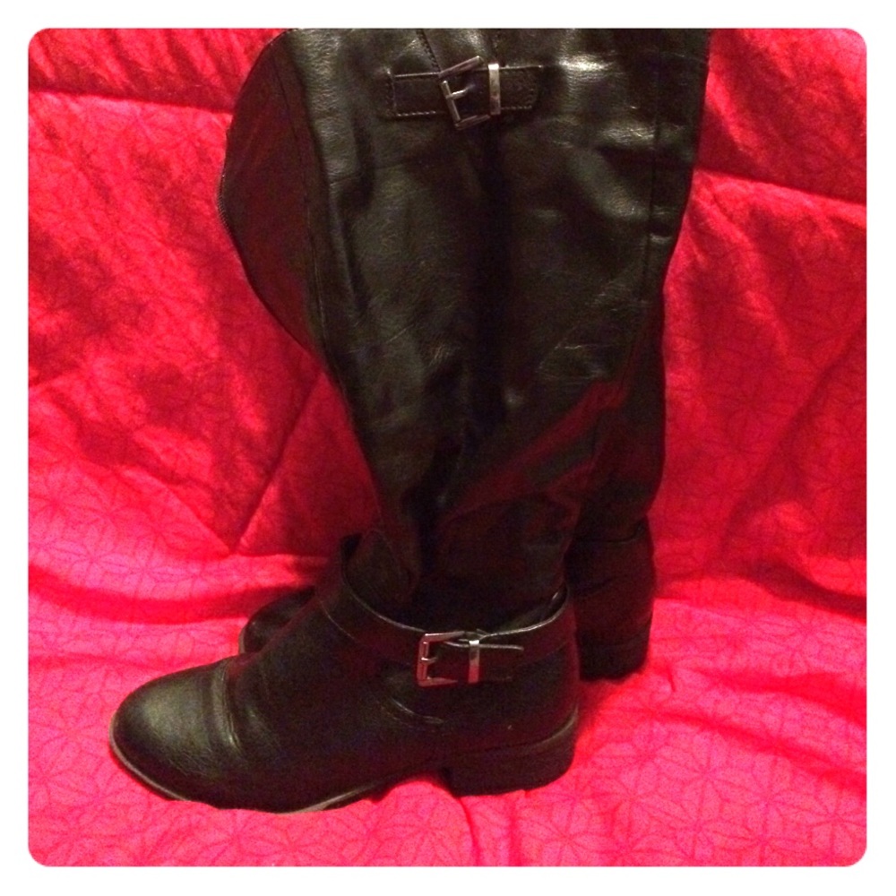 Black Boots