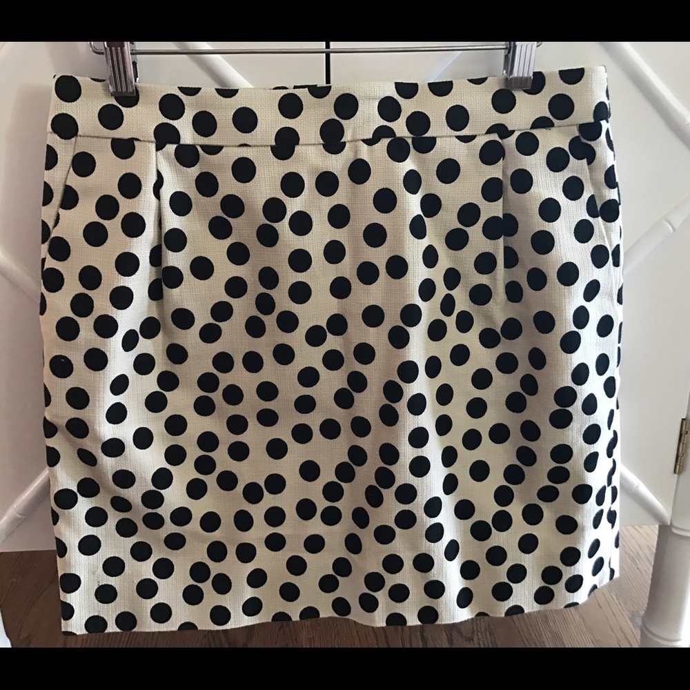 Spotted lined skirt