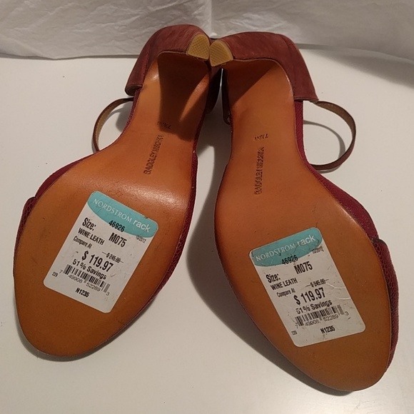 NWT Mark + James by Badgley Mischka heels - Picture 3 of 3