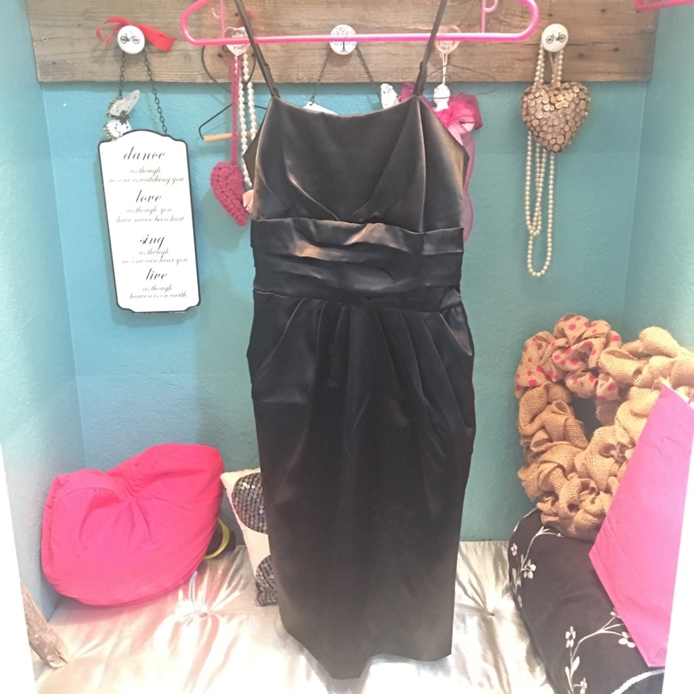 Little charcoal dress 👗