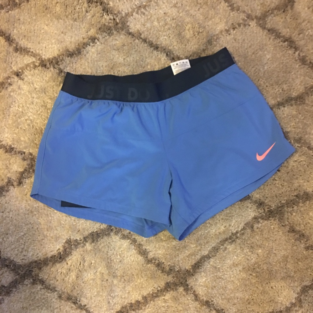 Nike running shorts size medium