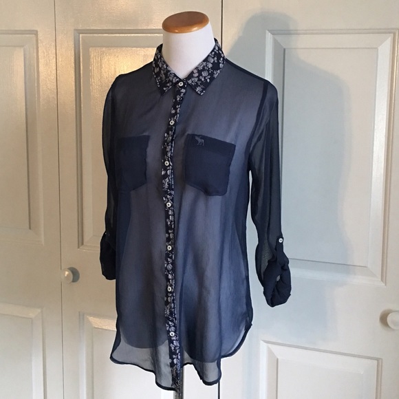 Abercrombie & Fitch Tops - Button down Boyfriend Shirt