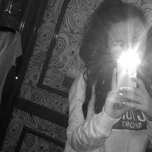 Meet your Posher, Kelli