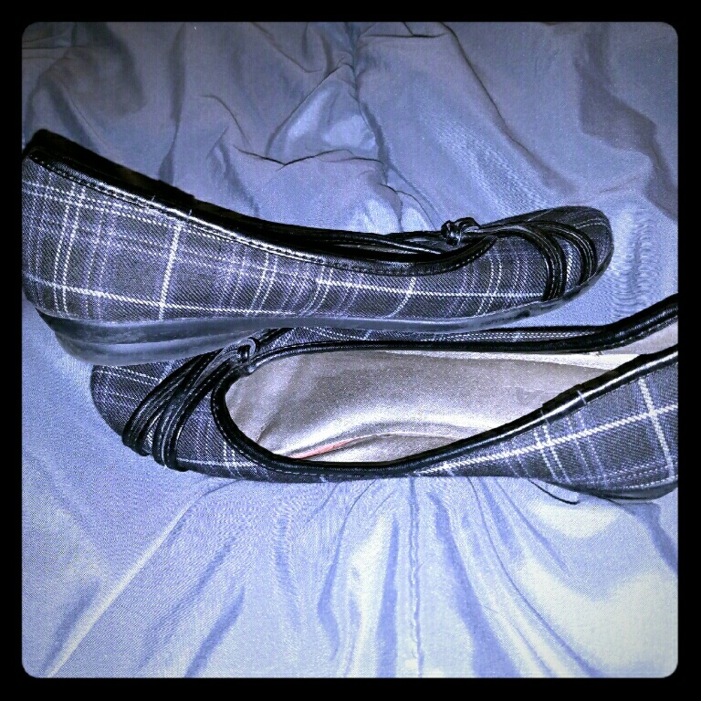 Soda Flats with bow