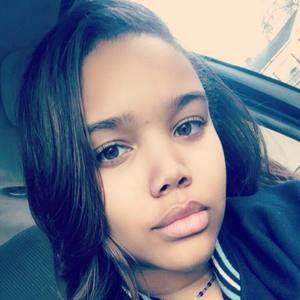 Meet your Posher, Asha